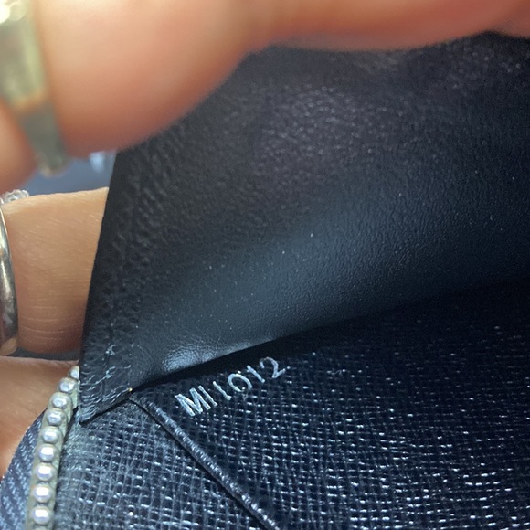 Authentic LOuis Vuitton Organizer - Picture 16 of 16